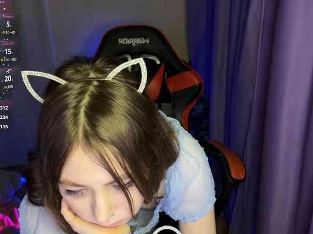 Natural-babe666 webcam