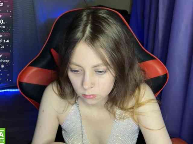 Natural-babe666 webcam