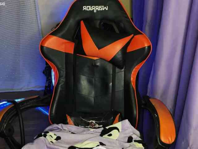 Natural-babe666 webcam