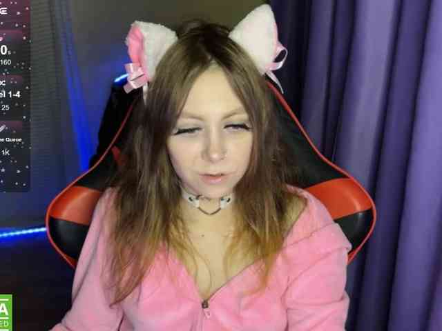 Natural-babe666 webcam