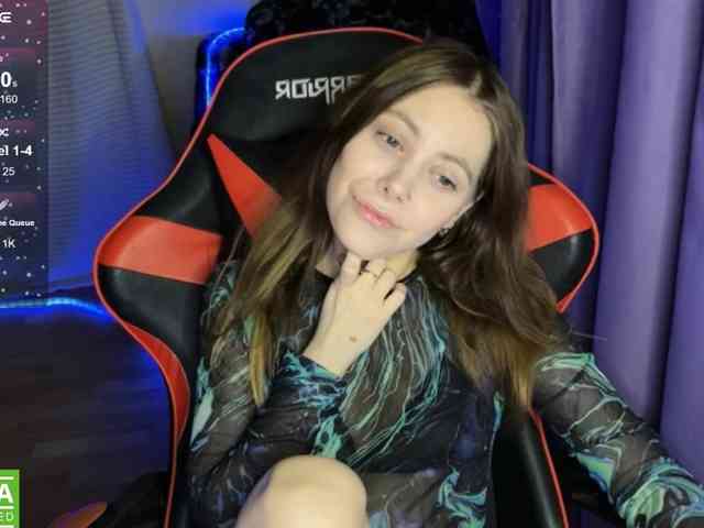 Natural-babe666 webcam