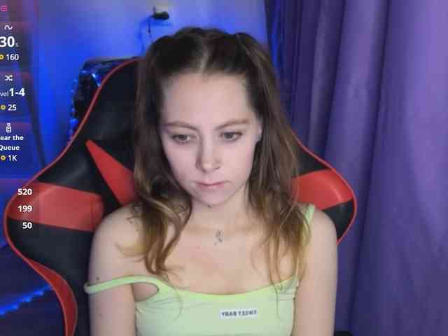 Natural-babe666 webcam