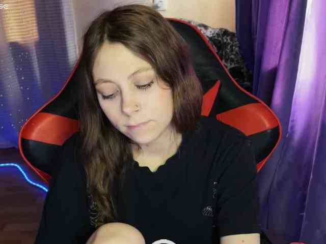 Natural-babe666 webcam