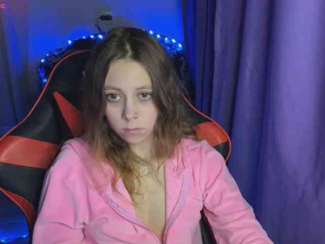Natural-babe666 webcam