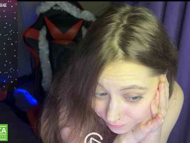 Natural-babe666 webcam