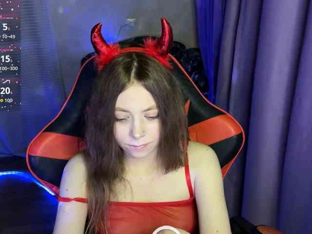 Natural-babe666 webcam