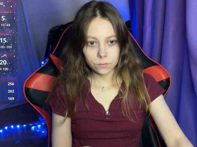 Natural-babe666 webcam