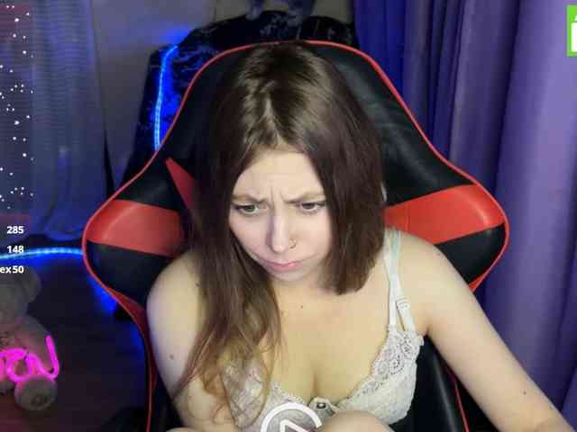 Natural-babe666 webcam