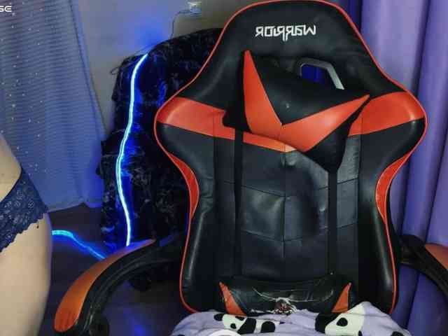 Natural-babe666 webcam