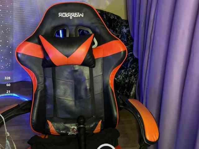 Natural-babe666 webcam