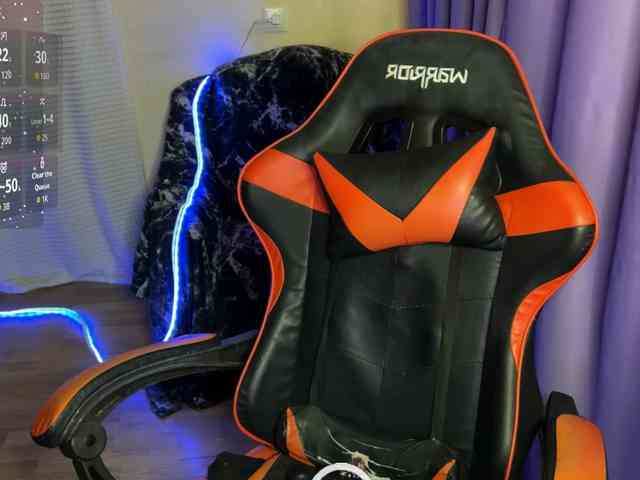 Natural-babe666 webcam