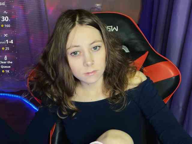 Natural-babe666 webcam