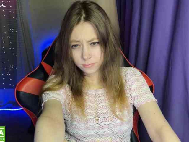 Natural-babe666 webcam
