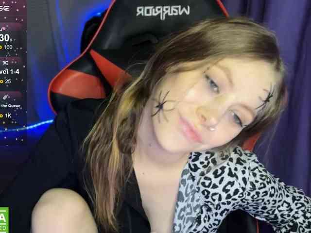 Natural-babe666 webcam