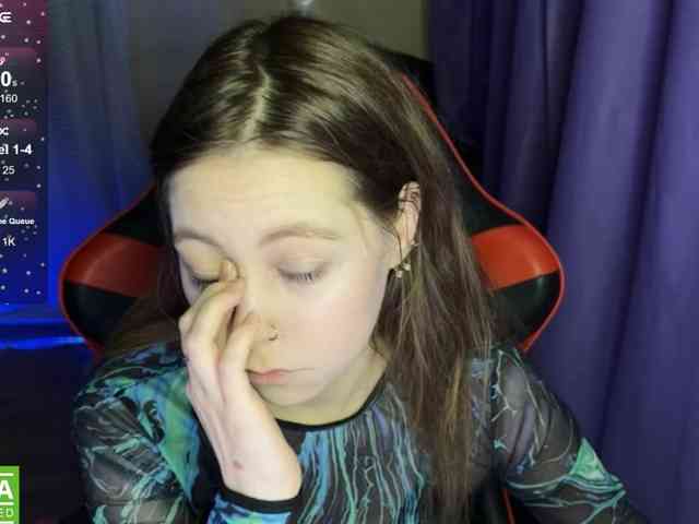 Natural-babe666 webcam