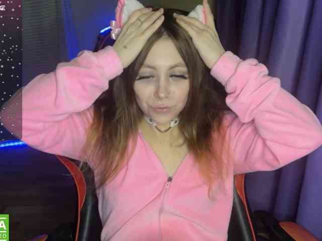 Natural-babe666 webcam