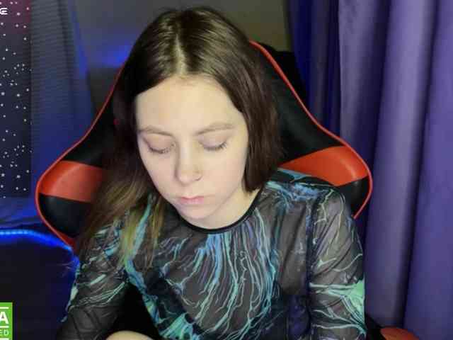 Natural-babe666 webcam