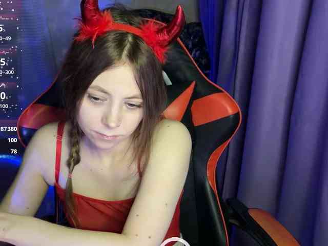 Natural-babe666 webcam