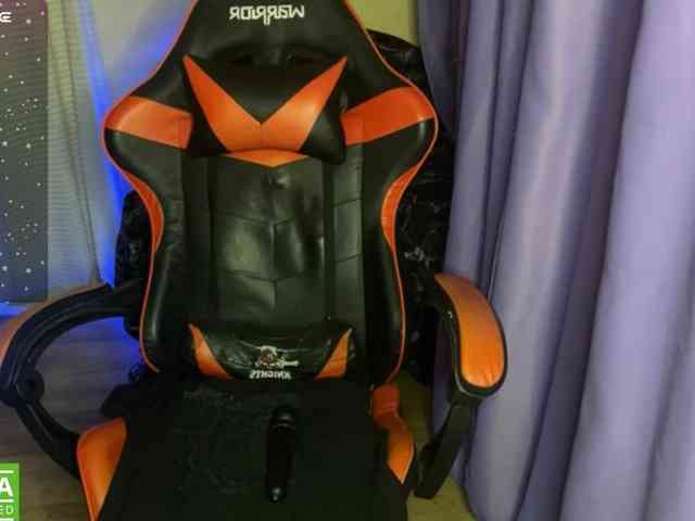 Natural-babe666 webcam