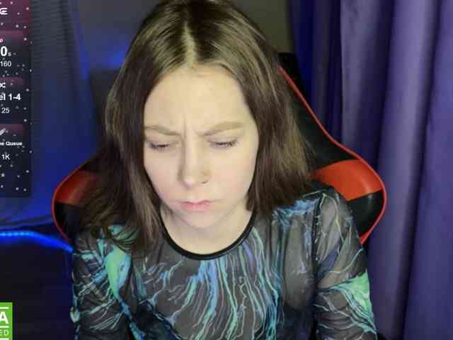 Natural-babe666 webcam