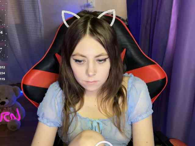 Natural-babe666 webcam