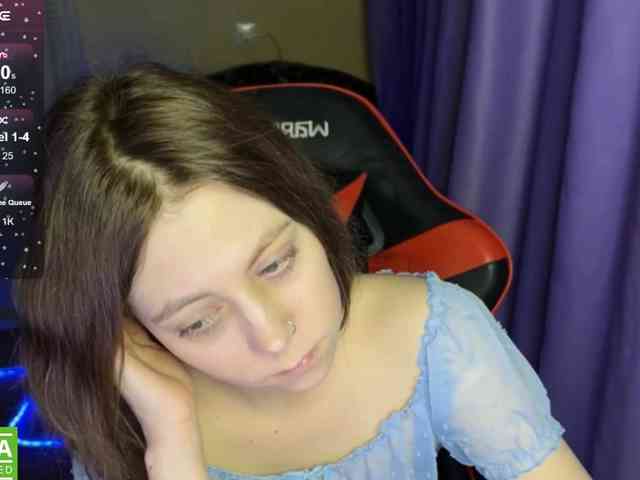 Natural-babe666 webcam