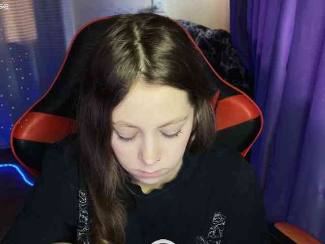 Natural-babe666 webcam