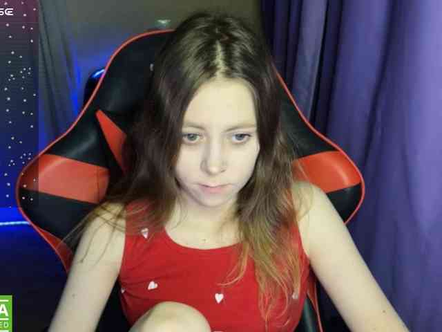 Natural-babe666 webcam