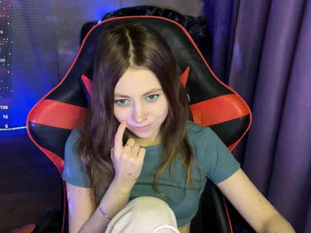 Natural-babe666 webcam