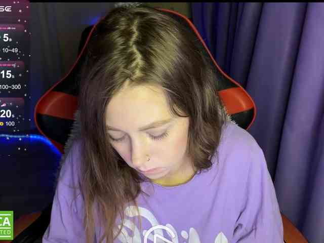 Natural-babe666 webcam