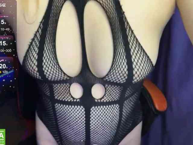Natural-babe666 webcam