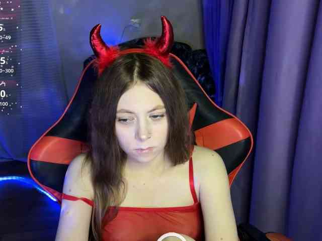 Natural-babe666 webcam