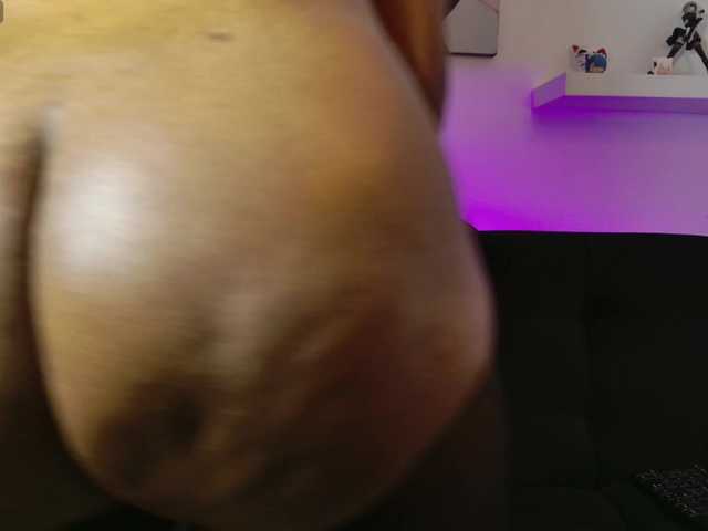 kary-bunny3's BongaCams show and profile