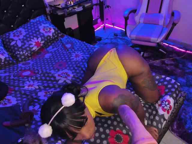 kary-bunny3 webcam