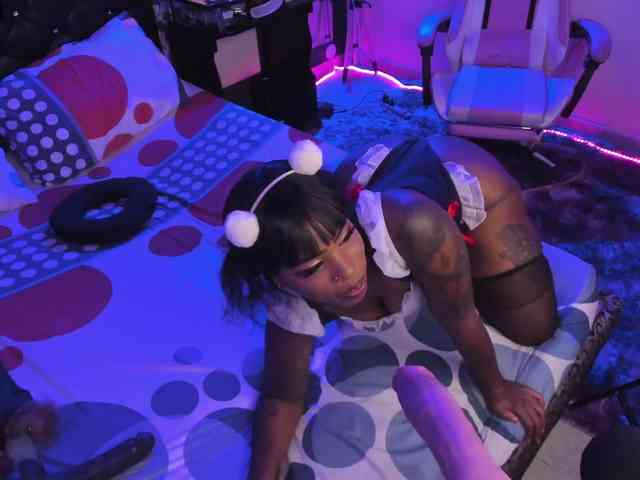 kary-bunny3 webcam