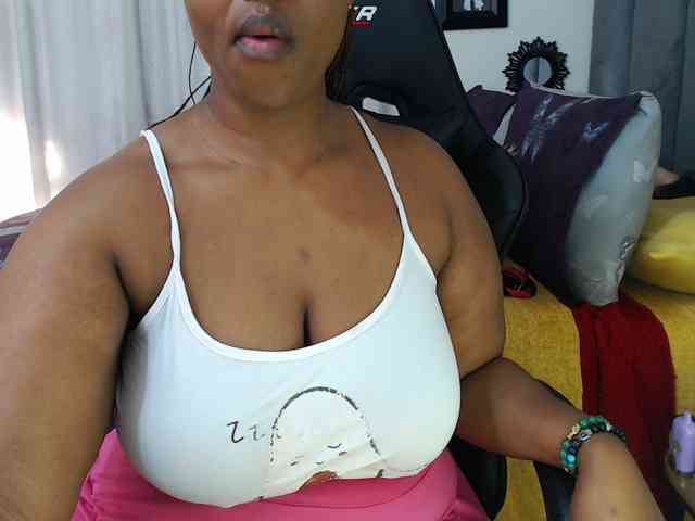NastyCronica webcam