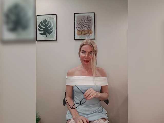 miss-1m's BongaCams show and profile