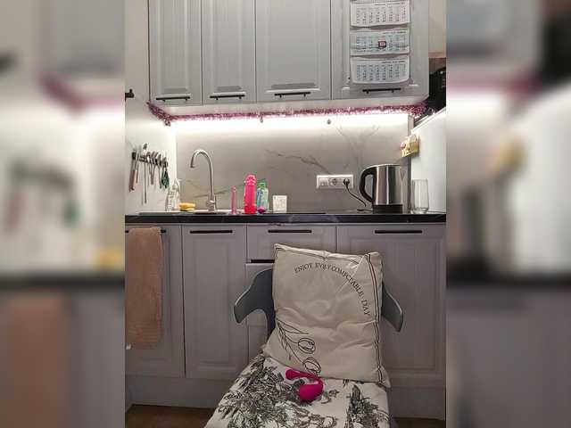 miss-1m's BongaCams show and profile