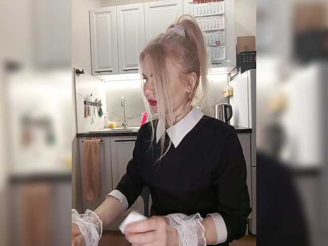 miss-1m's BongaCams show and profile