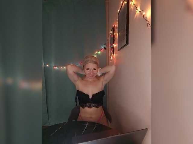 miss-1m's BongaCams show and profile