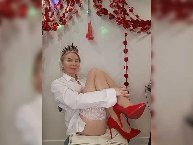 miss-1m's BongaCams show and profile