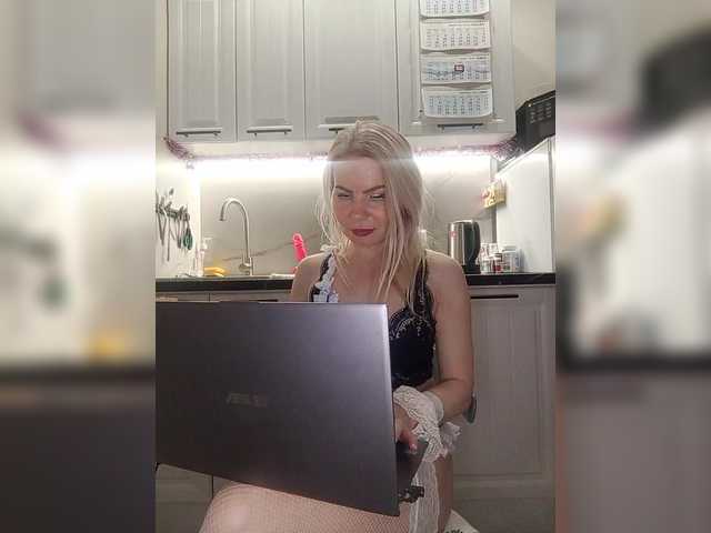 miss-1m's BongaCams show and profile