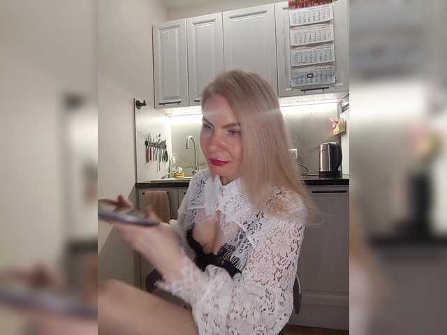 miss-1m's BongaCams show and profile