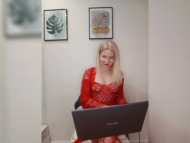 miss-1m's BongaCams show and profile