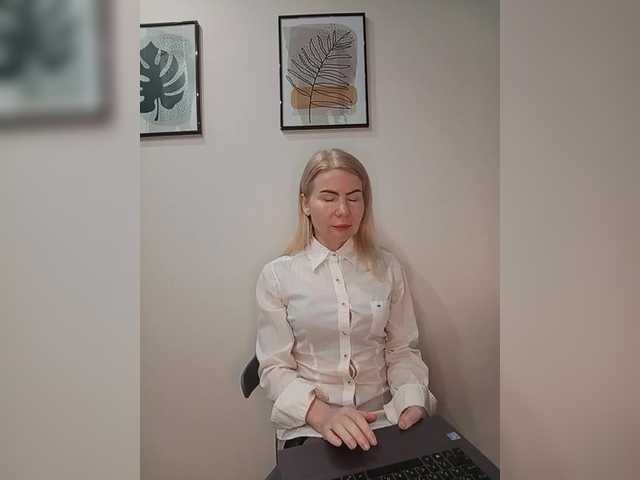 miss-1m's BongaCams show and profile