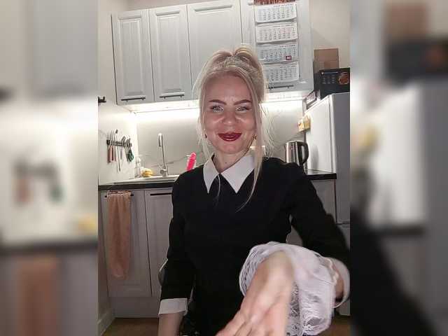 miss-1m's BongaCams show and profile