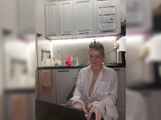 miss-1m's BongaCams show and profile