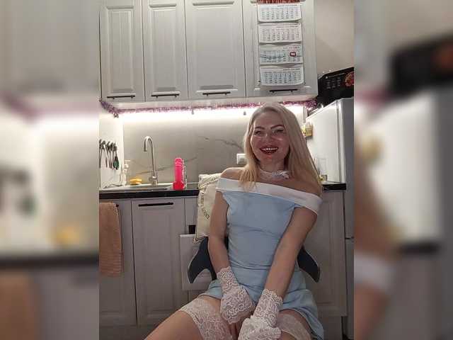 miss-1m's BongaCams show and profile