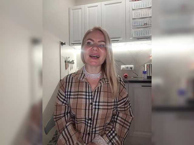 miss-1m's BongaCams show and profile