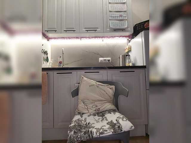 miss-1m's BongaCams show and profile